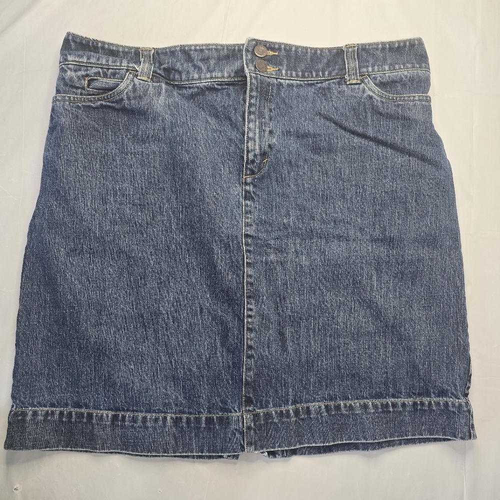 Eddie Bauer Jean Skirt Medium Wash Blue Denim Above the Knee Slit Pockets 16